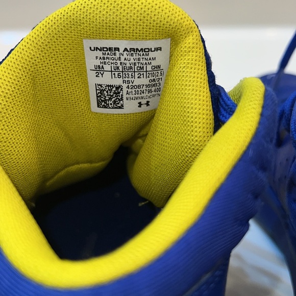 Under Armour - Picture 4 of 9